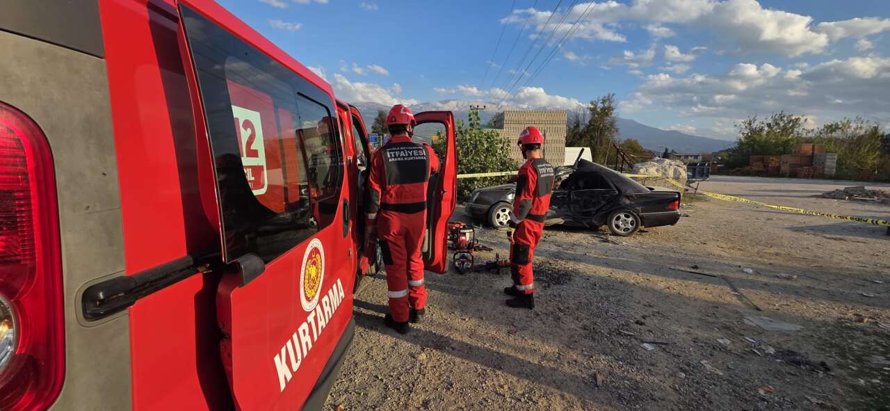 Muğla'da Feci Kaza, 24 Yaşındaki Genç Sürücü Hayatını Kaybetti 3